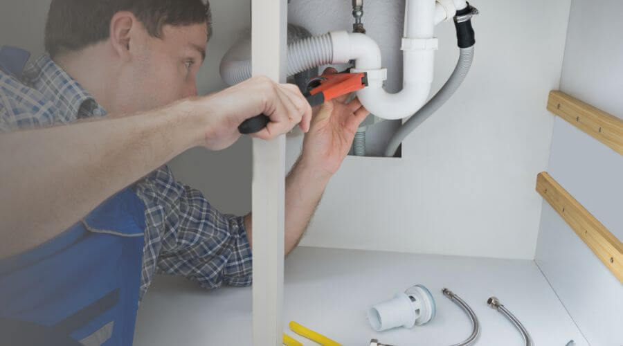 Local water heater installation in West Hills, CA
